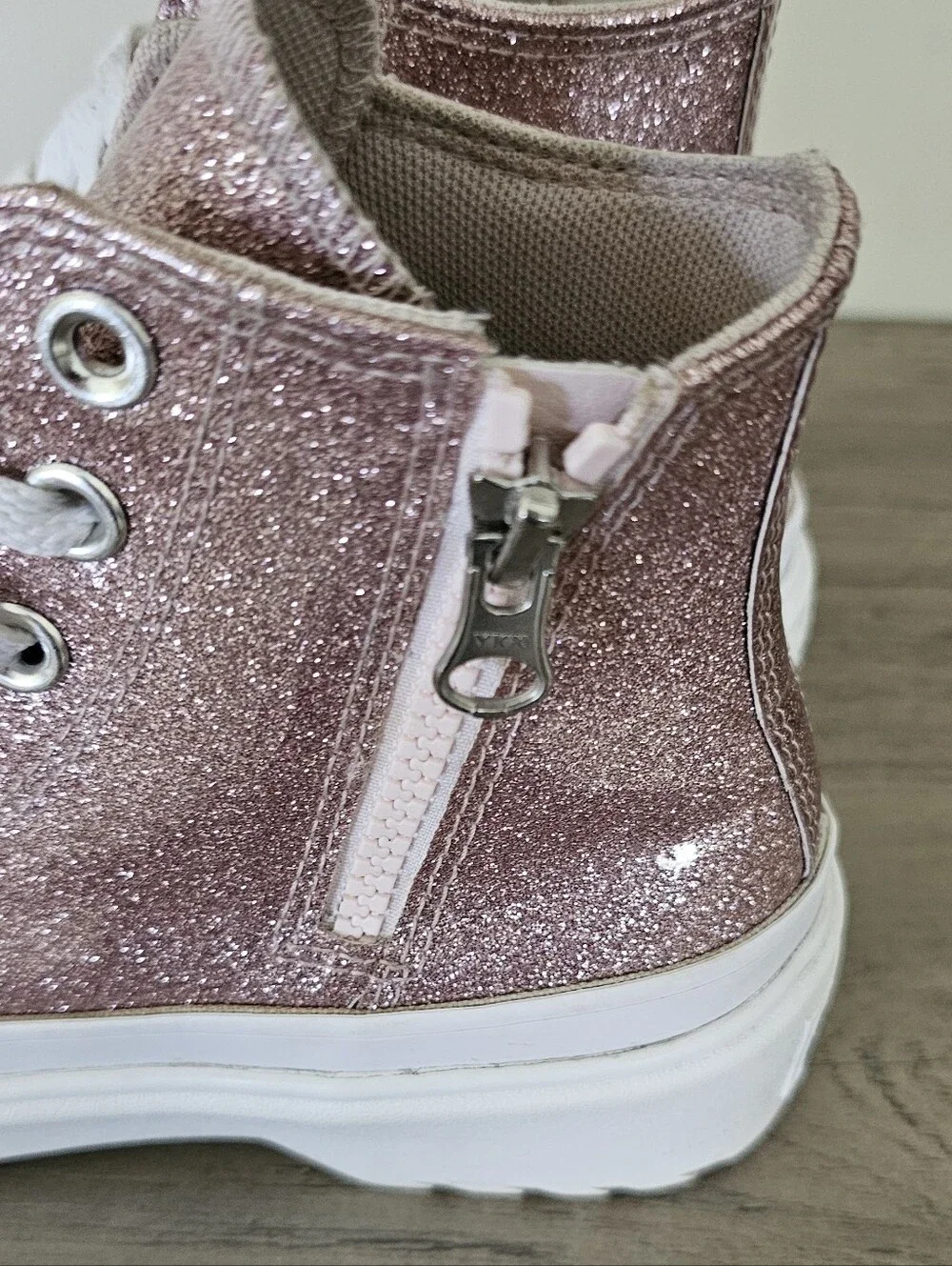 Converse Pink Rose Glitter High-Top Platform Sneakers Chuck Lugged Girls 2